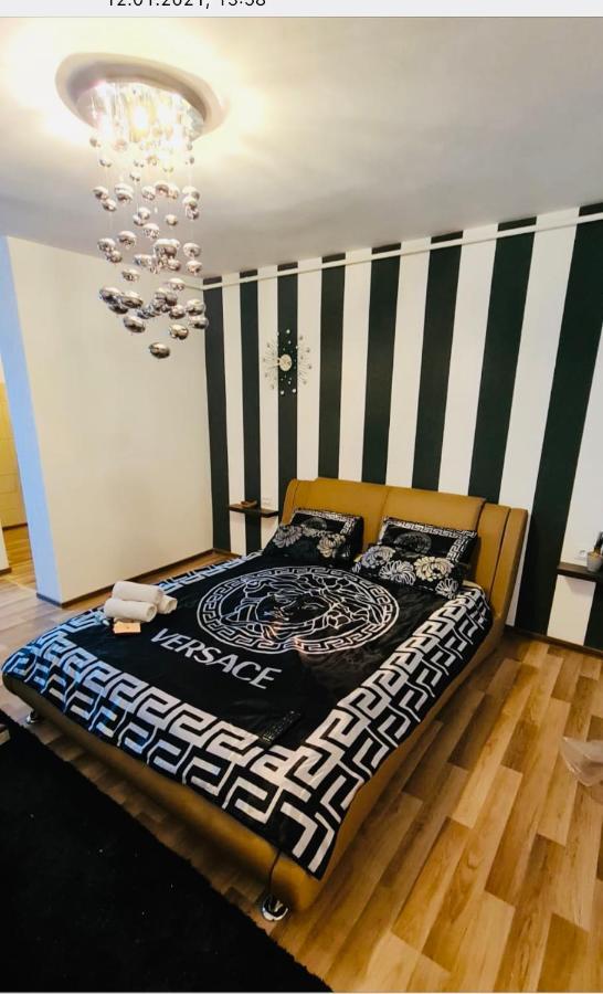Apartament Cristina Deva Bagian luar foto